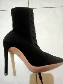 Sepatu heels boot ALDO