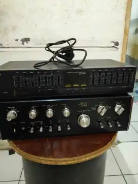 Ampli merek sansui  AU -6600