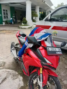 Honda cbr250rr  ss lengkap