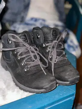 Jual sepatu Timberland jarang pake