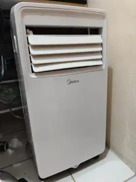 AC Portable Midea 1/2 pk MPHA-05CRN7