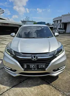 Honda HRV Prestige 1.8 Automatic 2015 TDP Murah