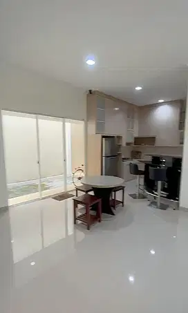 Rumah Lebar 9 Flamingo The Springs Summarecon Serpong Tangerang