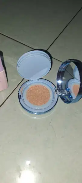 Dijual make up wanita