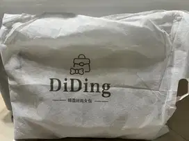 Tote diding edisi white khaki cakep
