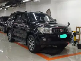Toyota Fortuner G 2.5 VNT At 2010