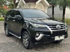 Toyota Fortuner VRZ 2017 Matic Hitam Terawat