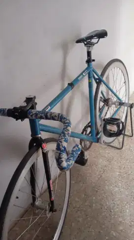 sepeda fixie klasik biru