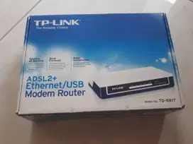 ADSL2+ Ethernet USB Modem Router TP-Link TD-8817 (A-547A)