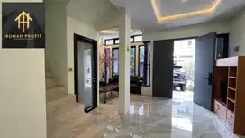 Dijual murah rumah 3 lantai nempel gading serpong