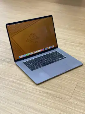 MacBook Pro A2141 2019 , 32/512 16 inch , Dual VGA , Space Grey
