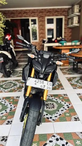 Motor yamaha MT 15