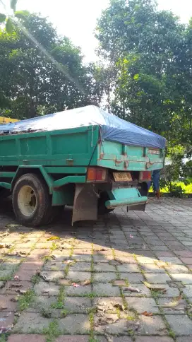 Siap membersihkan puing/sampah peroyek dll