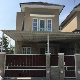 Disewakan rumah 2 LT, bebas banjir