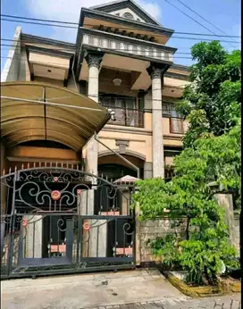 Rumah classic kokoh dan siap huni Sutorejo Surabaya timur