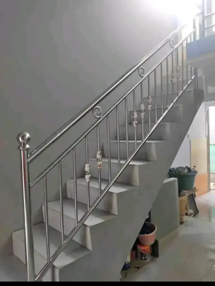 Pagarvrelling tangga balkon
