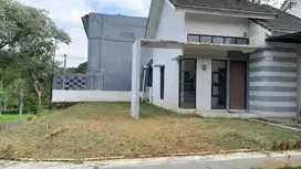 Rumah BSB Village Semarang, Cluster Aurora Garden LT 193 (Hook), LB 45