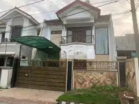 BISA KPR, Rumah di Dharmahusada Mas Semi Furnish, DEKAT GM