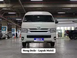 Toyota Hiace 2.5 Commuter Manual 2022
