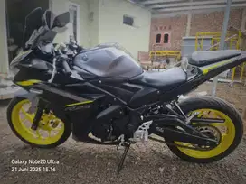 Yamaha YZF R25 tahun 2018 kondisi istimewa