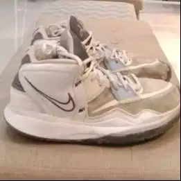 Seatu_Second Nike kyrie 8 Infinity white light marine