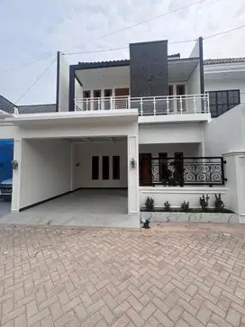 Rumah mewah & berkelas di area solobaru