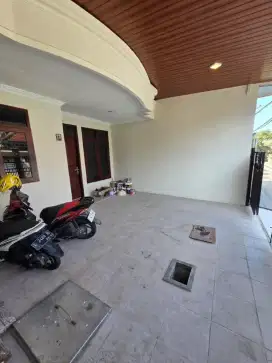 RUMAH BABATAN PANTAI SUDAH FULL RENOV, SIAP HUNI