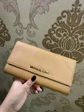 Like new preloved michael kors