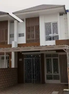 Rumah dijual di perum citra raya Tangerang Banten harga nego langsung