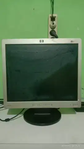 LAYAR MONITOR 17 INC