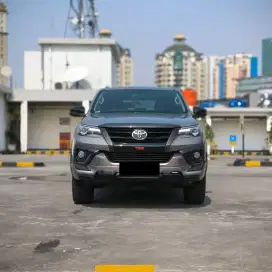 ‼️DP 20 JUTA‼️TOYOTA FORTUNER VRZ TRD DIESEL AT, MOBIL TERAWAT & MULUS