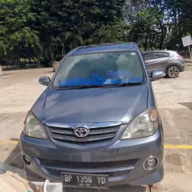 Dijual mobil Avanza type S