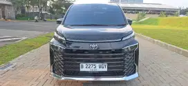 Toyota Voxy 2.0 at 2023 Bensin