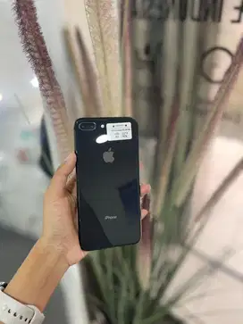 IPHONE 8PLUS 64GB FULLSET BERGARANSI TERIMA MREDIT DAN TUKER TAMBAH