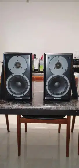 Speaker Dynaudio Emit 10