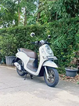 Honda New Scoopy Prestige thn 2022 KM 9rb
