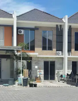 GREENLAND RESIDENCE MURAH B.U. SIAP HUNI