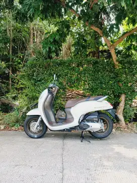 KM 9rb New Scoopy Prestige Tahun 2022 Siap Pakai