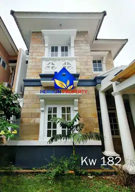 Kota Wisata , Rumah idaman luas Tanah besar - Nego Menarik
