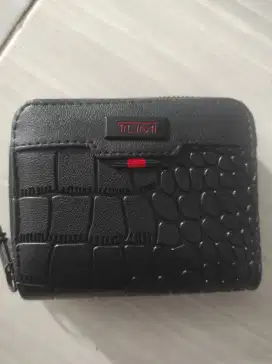 dompet mini tumi