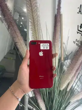 IPHONE 8plus 64GB FULLSET BERGARANSI MENERIMA KREDIT DAN TUKER TAMBAH