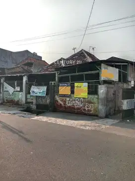 Rumah Tua Hitung Tanah Posisi Hoek Strategis Di Rawamangun S8895