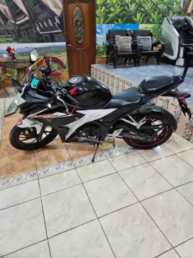 Jual honda CBR 150 TAHUN 2017  MULUS JARANG DIPAKAI