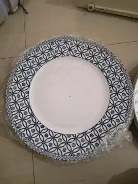Piring saji besar