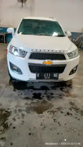 mobil captiva putih 2015
