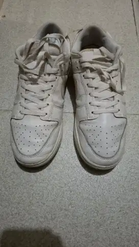 Sepatu second / shoe bekas
