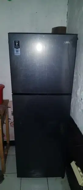 Kulkas AQUA 2 Pintu