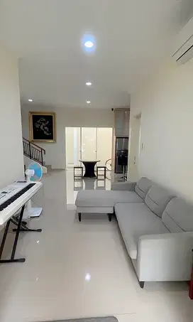 Rumah Siap Huni Flamingo The Springs, Gading Serpong Semi Furnished