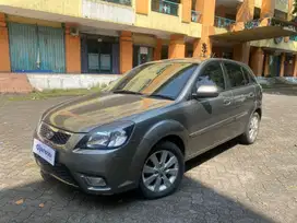 DP MURAH - Kia Rio 1.4 SE Bensin-AT 2011