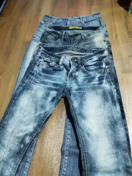 3 celana jeans blue size 28